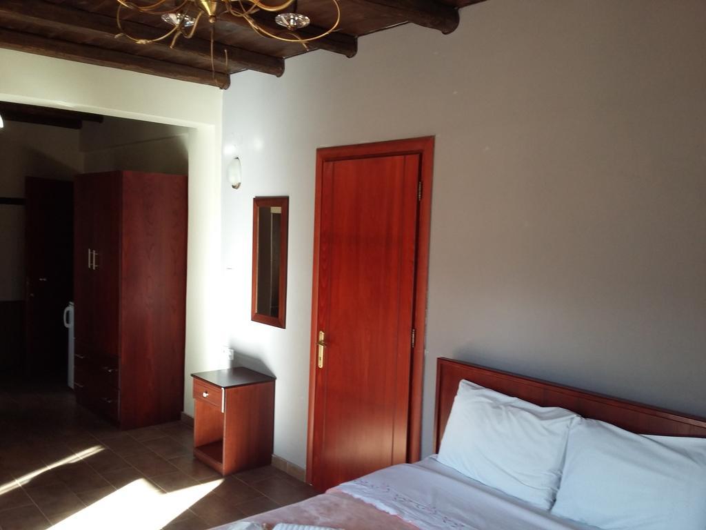 Voreas Hotel Káto Loutrákion Pokoj fotografie